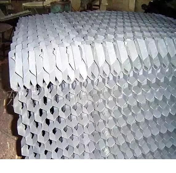 S波填料生產廠家從事工業水處理,不懂冷卻塔怎么可以!