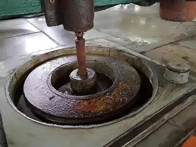 精制緩蝕阻垢劑生產(chǎn)廠家發(fā)布污水漫流外排,五礦稀土子公司污染久拖不治、敷衍整改被停產(chǎn)整改