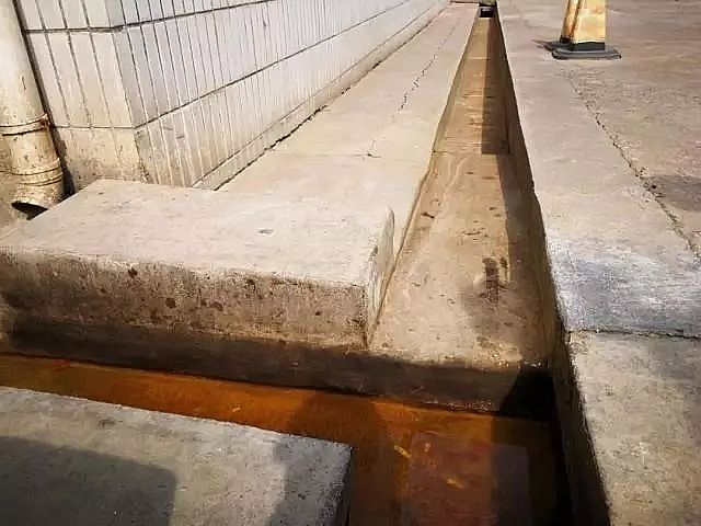 精制緩蝕阻垢劑生產(chǎn)廠家發(fā)布污水漫流外排,五礦稀土子公司污染久拖不治、敷衍整改被停產(chǎn)整改