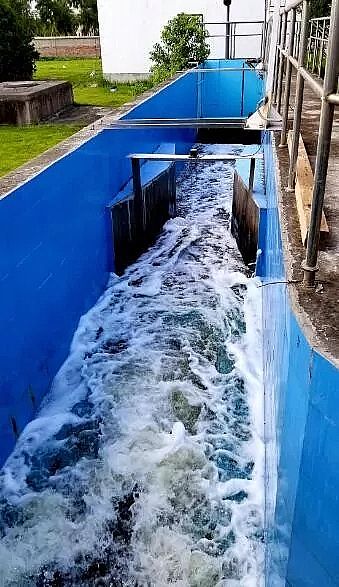 ��Ȼ��ʯ�V�����a�S����Ɍ��������ˮ̎��S��˸��죬ÿ�տ�̎����ˮ4�f��