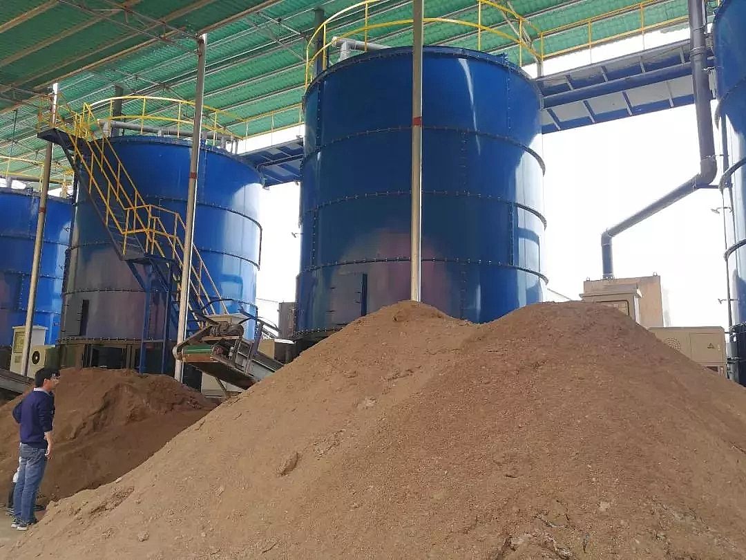 ������x�Ӿ۱�ϩ�������a�S������̎��̎�õĶ��x�����ڵĆ��}�ͽ�Q����