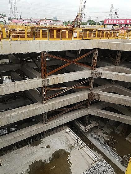 ���x�������������c���a�S�ҁ�������������ˮ�{��ء�һ�ڡ����b��190���˜���Ӿ��ˮ��